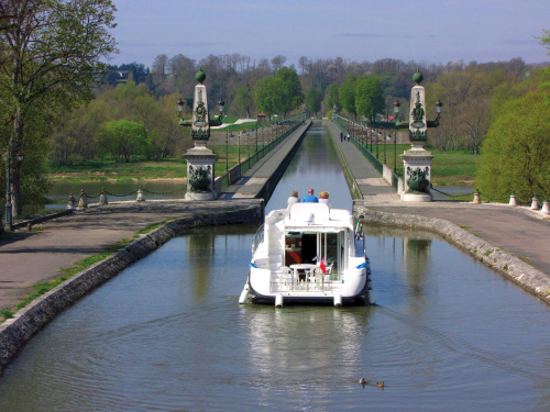 Bateau habitable sans permis bourgogne