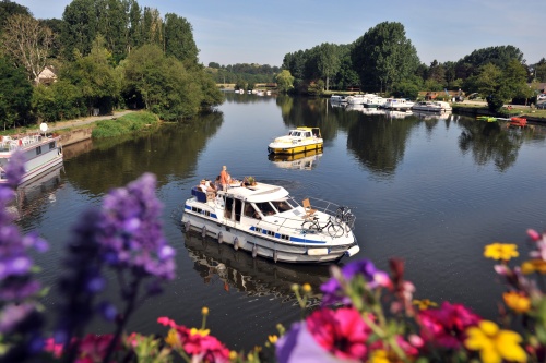 Port de Daon point de départ d'une croisière fluviale en bateau de location sans permis