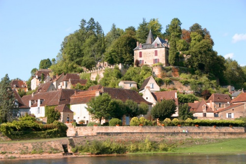 Paysages d'aquitaine lors d'une croisière fluviale en bateau de location sur la baîse