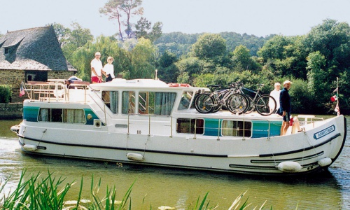 bateau fluvial sans permis croisière bateau habitable